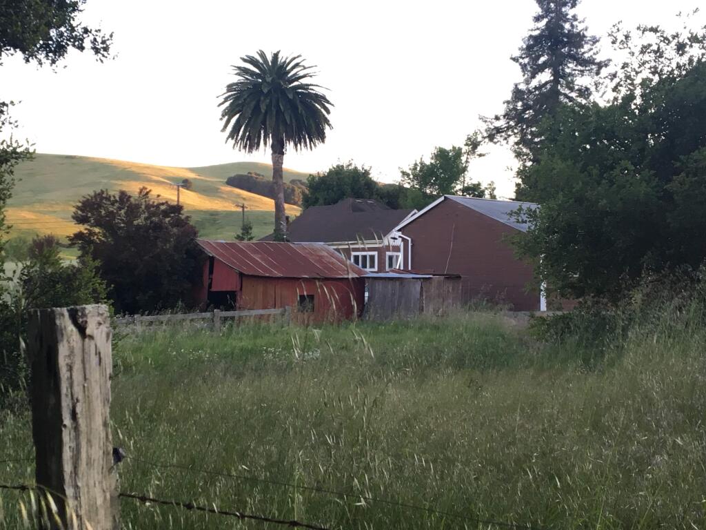 The home in west Petaluma where two bodies were found Monday, May 7, 2018. (KEVIN FIXLER/ PD)