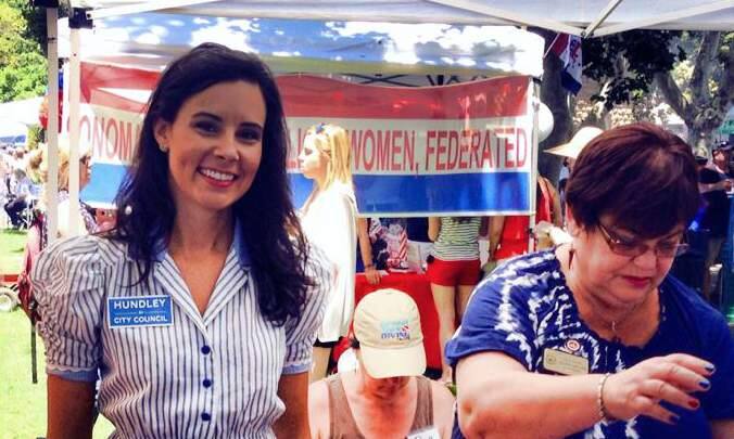 Rachel Hundley, left, with felloe Council member Laurie Gallian at a Fourth of July parade.