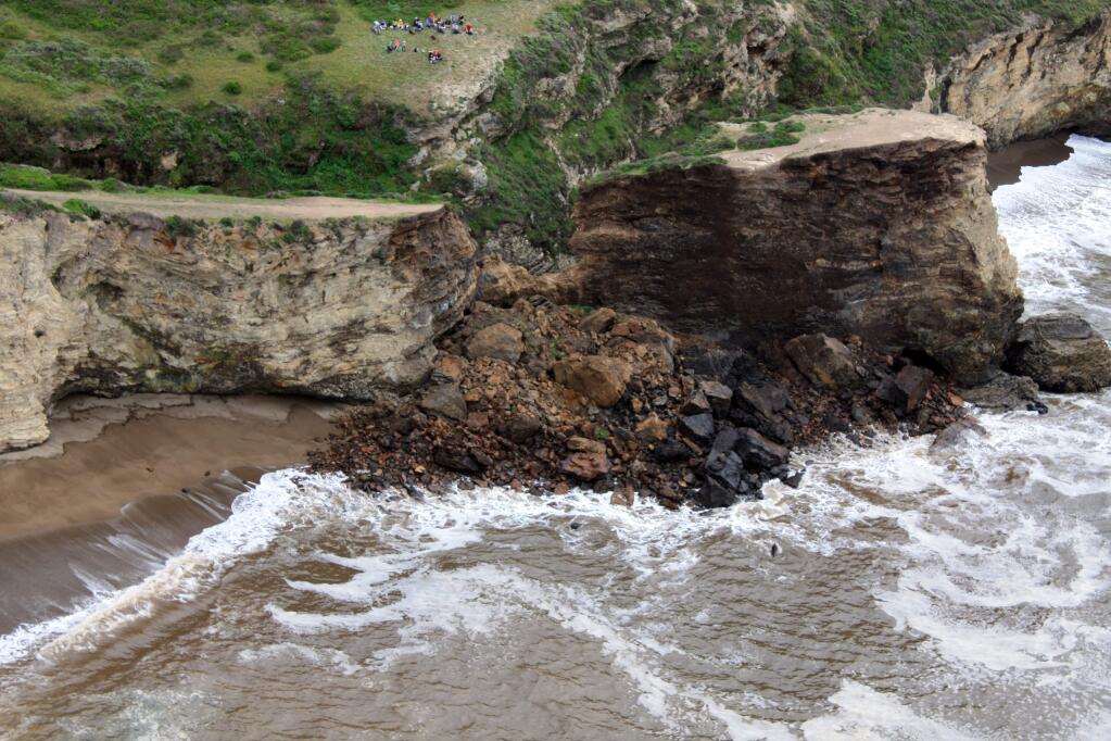 This photo provided by Point Reyes National Seashore shows a rockslide at Arch Rock on Sunday, March 22, 2015. (AP Photo/Point Reyes National Seashore)