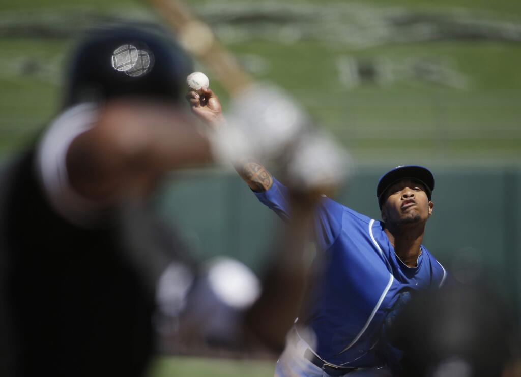 Kansas City Royals' Yordano Ventura throws during the second inning of a spring training baseball game against the Chicago White Sox on Monday, March 14, 2016, in Surprise, Ariz. (AP Photo/Darron Cummings)