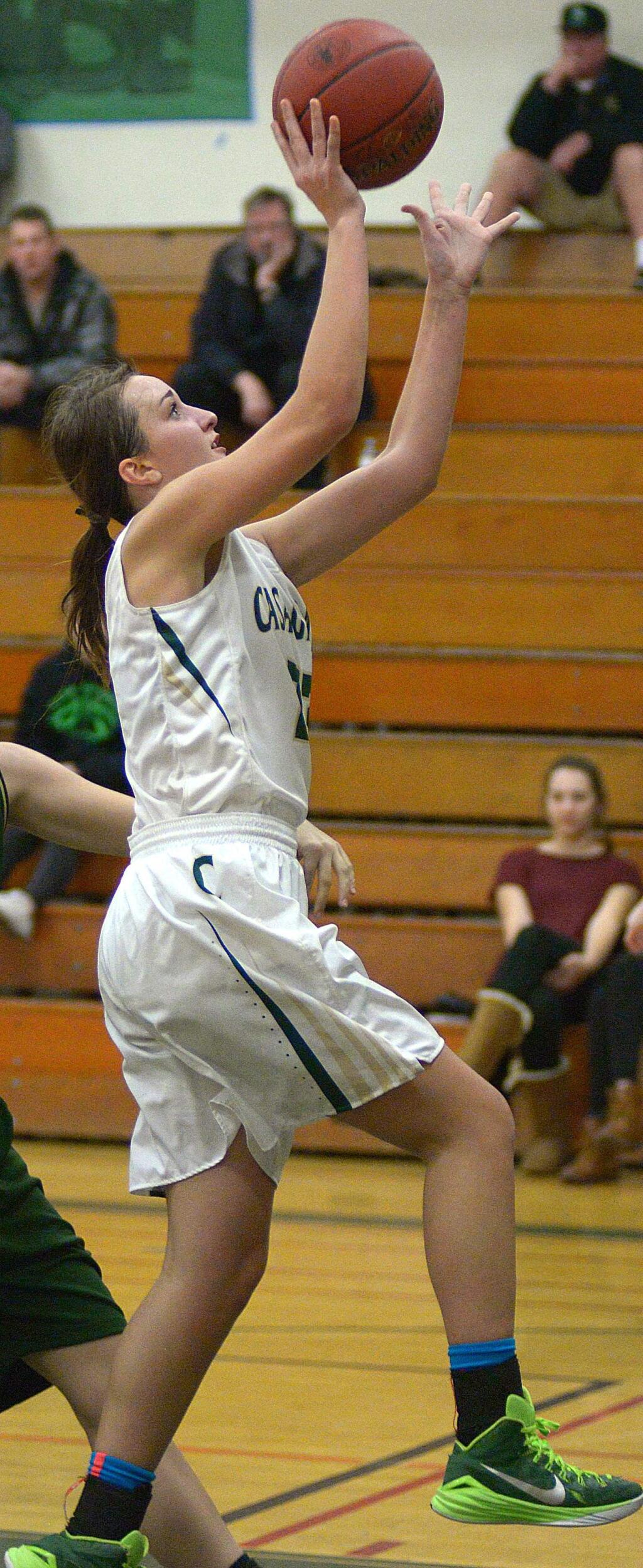 SUMNER FOWLER/FOR THE ARGUS-COURIERJoy Jovick scored 14 of Casa Grande's 22 points against Cardinal Newman.