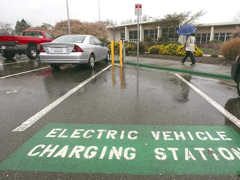 A charging station for electric vehicles sits empty, Tuesday March 27, 2012 at the Board of Supervisors at the county center in Santa Rosa. (Kent Porter / Press Democrat) 2012
