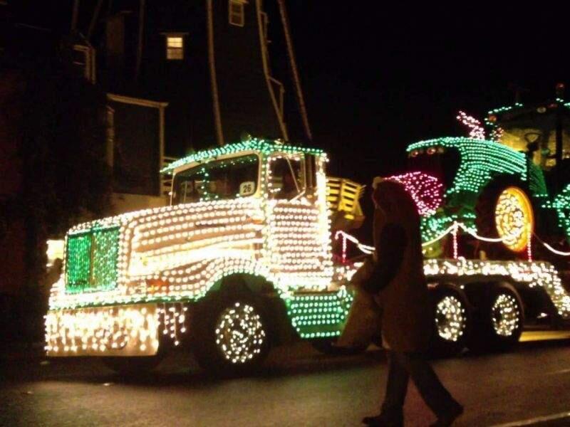 Light parade in Penngrove