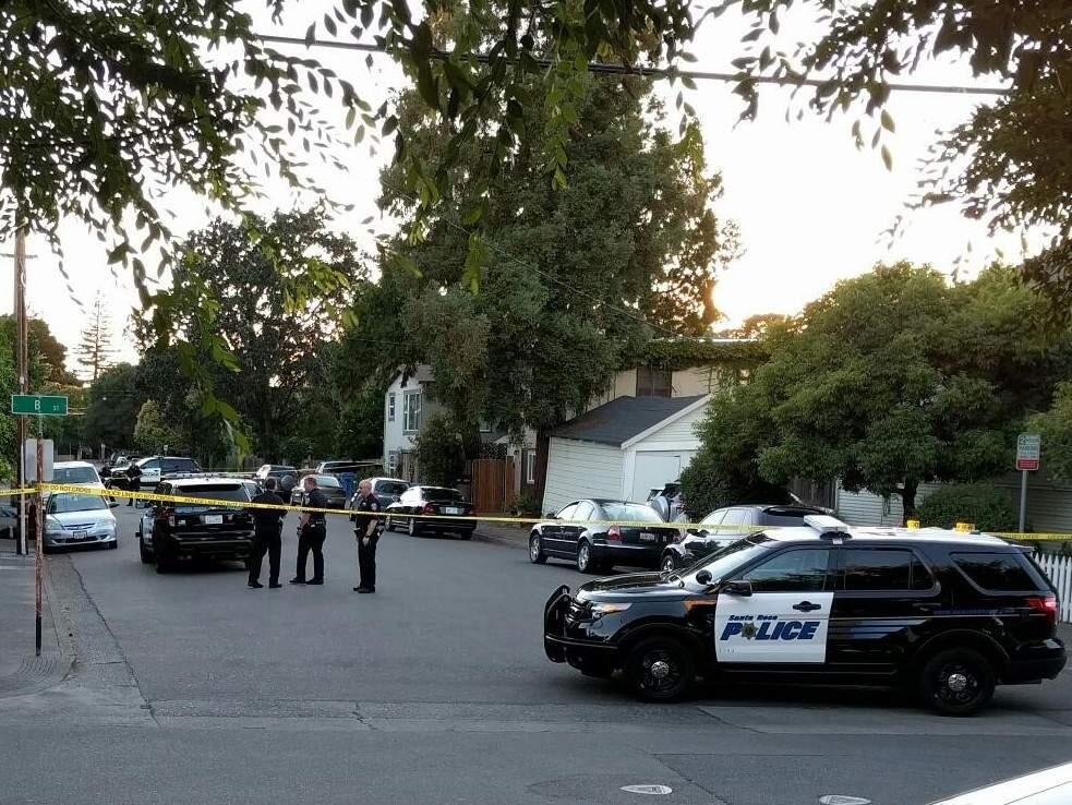 Police at the scene of a fight turned fatal in Santa Rosa on Sunday, July 31, 2016. (COURTESY OF J. OWEN)