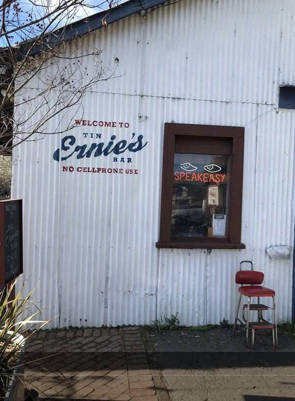 Ernie's Tin Bar in Petaluma (PABLO A./ YELP)