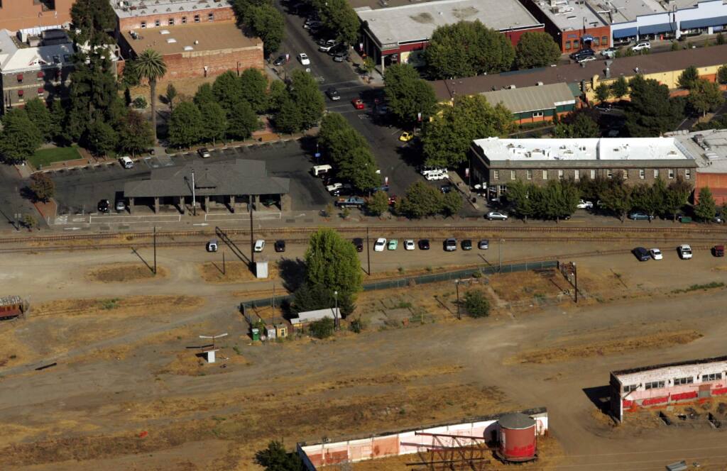 A 2006 aerial photo showing the land owned by SMART between Santa Rosa's Railroad Square station (top) and the Cannery building (bottom). (John Burgess / The Press Democrat)