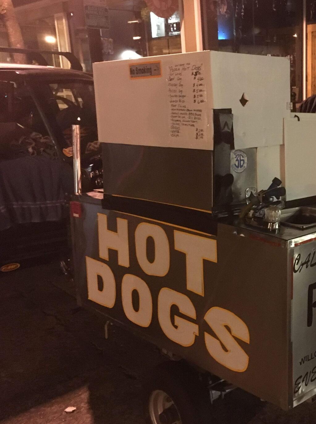 The occasional hot dog cart, and the pizza slice table at New Yorker, are among the only late night food-grabbing spots in the downtown area. And don;t expect them to be open past 2:30 a.m.