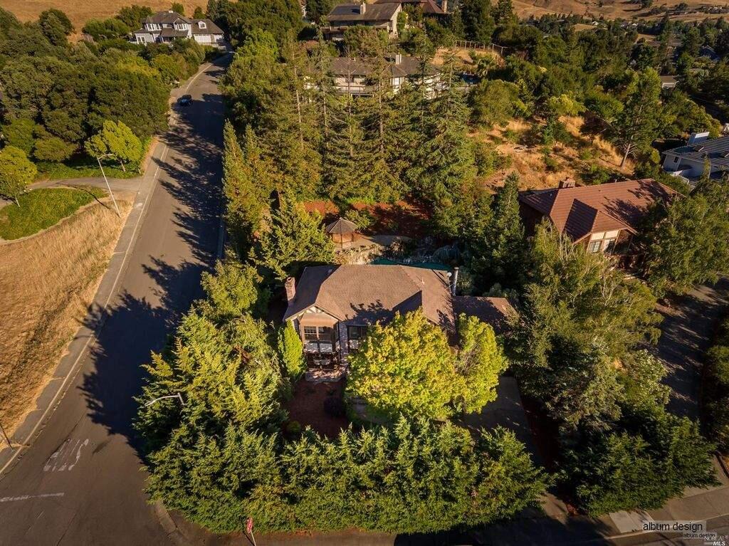 An aerial view of the property at 1012 E. Sunnyslope Road, Petaluma. Property listed by Rick Warner/Bradley Real Estate, rickwarnerrealestate.com, .415-302-6348. (Courtesy of NORCAL MLS)