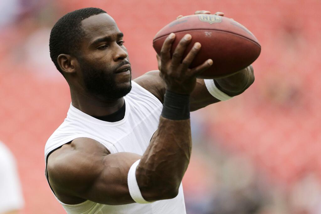 San Francisco 49ers wide receiver Pierre Garcon catches the ball prior to a game against the Washington Redskins, Sunday, Oct. 15, 2017, in Landover, Md. (AP Photo/Mark Tenally)