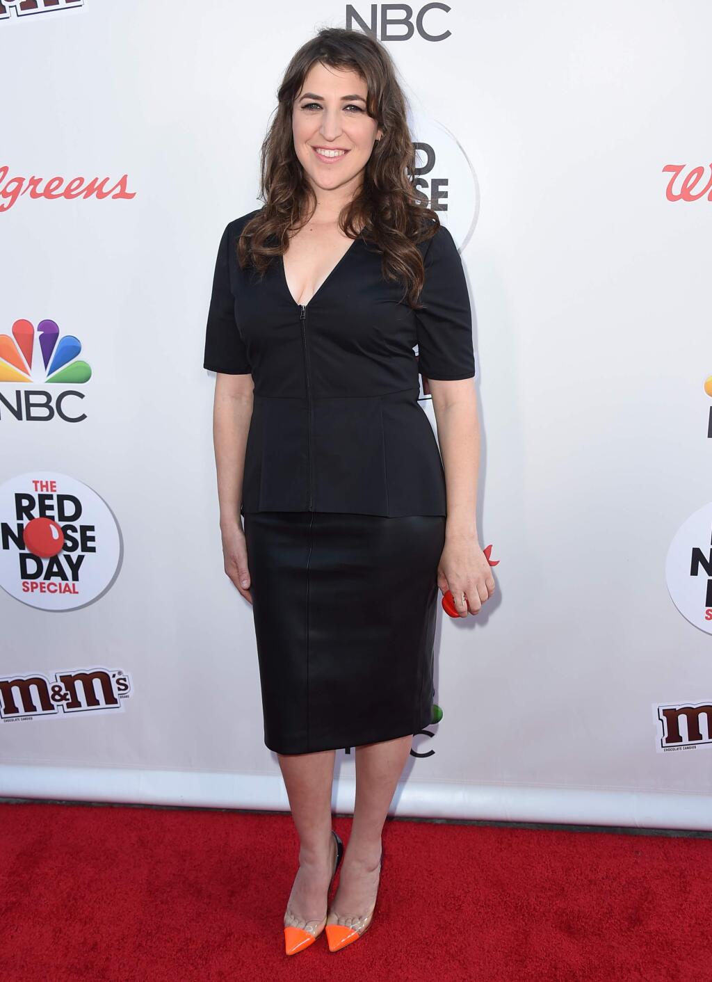 Mayim Bialik arrives at Red Nose Day at Universal Studios on Thursday, May 26, 2016, in Universal City, Calif. (Photo by Jordan Strauss/Invision/AP)