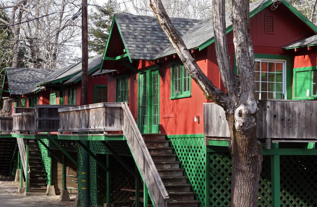 The sale of Johnson's Beach includes ten cabins on the property. (CHRISTOPHER CHUNG / PD)
