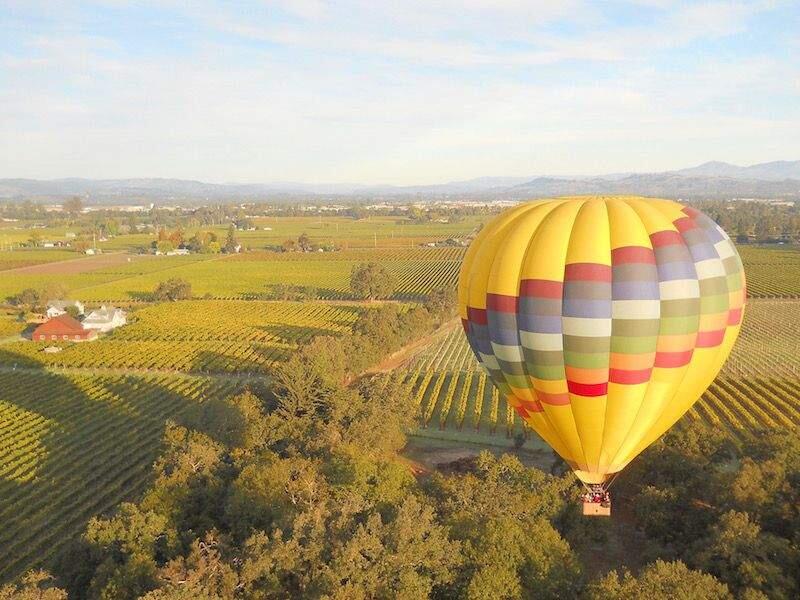 Balloon rides are a popular way to get a bird's eye view of Sonoma County. (Sonoma County Tourism)