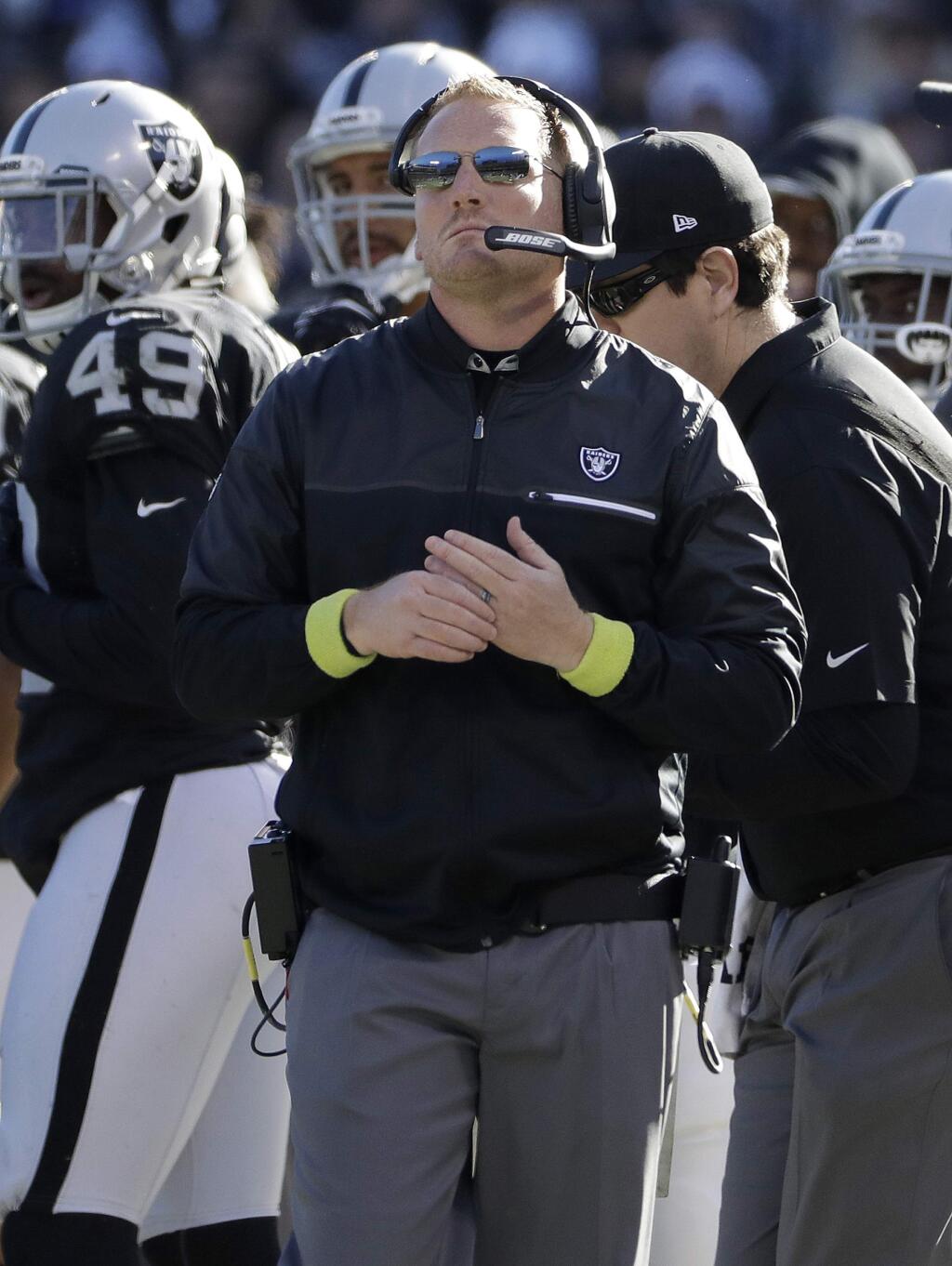 Oakland Raiders assistant coach Todd Downing during an NFL football game against the Indianapolis Colts in Oakland, Calif., Saturday, Dec. 24, 2016. (AP Photo/Marcio Jose Sanchez)