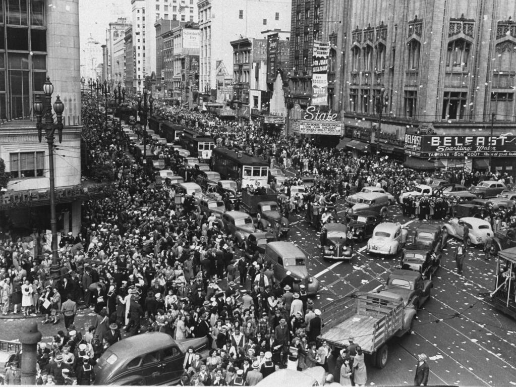 A V-J Day celebration in San Francisco. (ERNEST K. BENNETT / Associated Press, 1945)