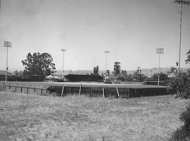 Shot taken from northeast of Arnold Field with original fence, right after it opened. (I-T archive)
