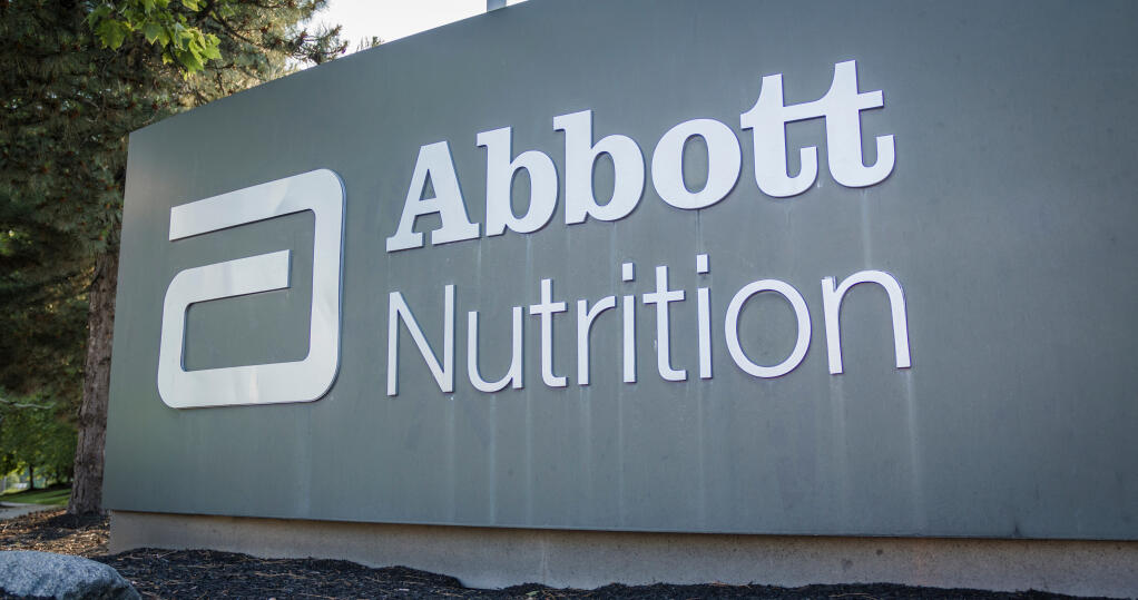 Abbott Nutrition entrance sign at the division headquarters in Columbus, Ohio, on May 31, 2022. (University of College / Shutterstock)
