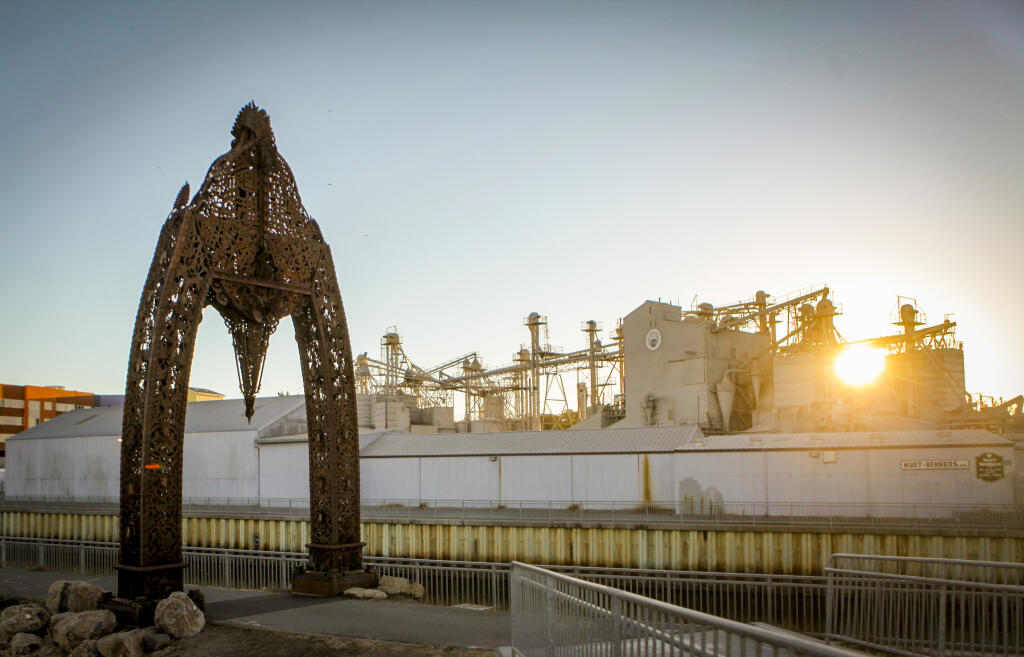 “River Arch,” a metal sculpture by Petaluma-based artist David Best, stands at Lynch Creek Trail alongside the Petaluma River. (CRISSY PASCUAL / PETALUMA ARGUS-COURIER )