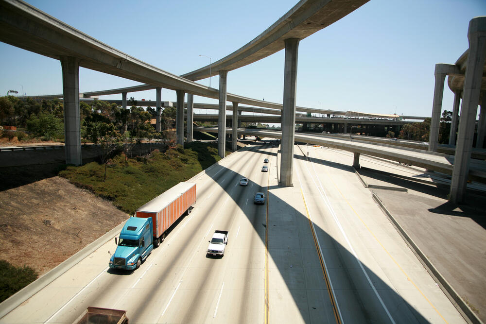 110 freeway northbound in Los Angeles. (mikeledray/Shutterstock)