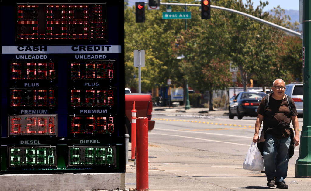 At 1:17 pm, Thursday, July 7, 2022, the Roseland Gas Mart had a cash price of $5.89 a gallon for cash.  (Kent Porter / The Press Democrat)