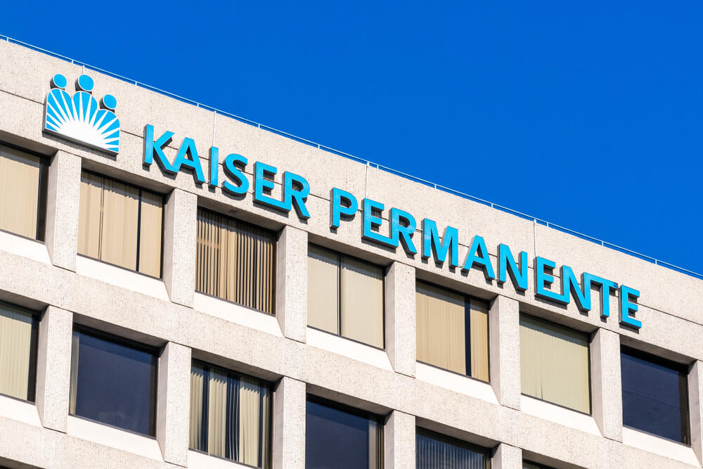 Oct 18, 2019 Oakland / CA / USA - Kaiser Permanente Medical Center in East San Francisco Bay Area; Kaiser Permanente is an American integrated managed care consortium, based in Oakland