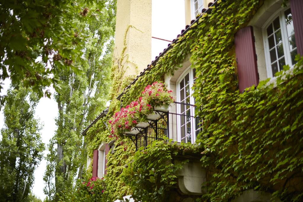 Healdsburg’s Jordan Winery is an ivy-covered chateau with wrought-iron balconies and flower boxes. It will whisk you off to France — at least in your imagination — while you drink in the architecture. (Jordan Winery)