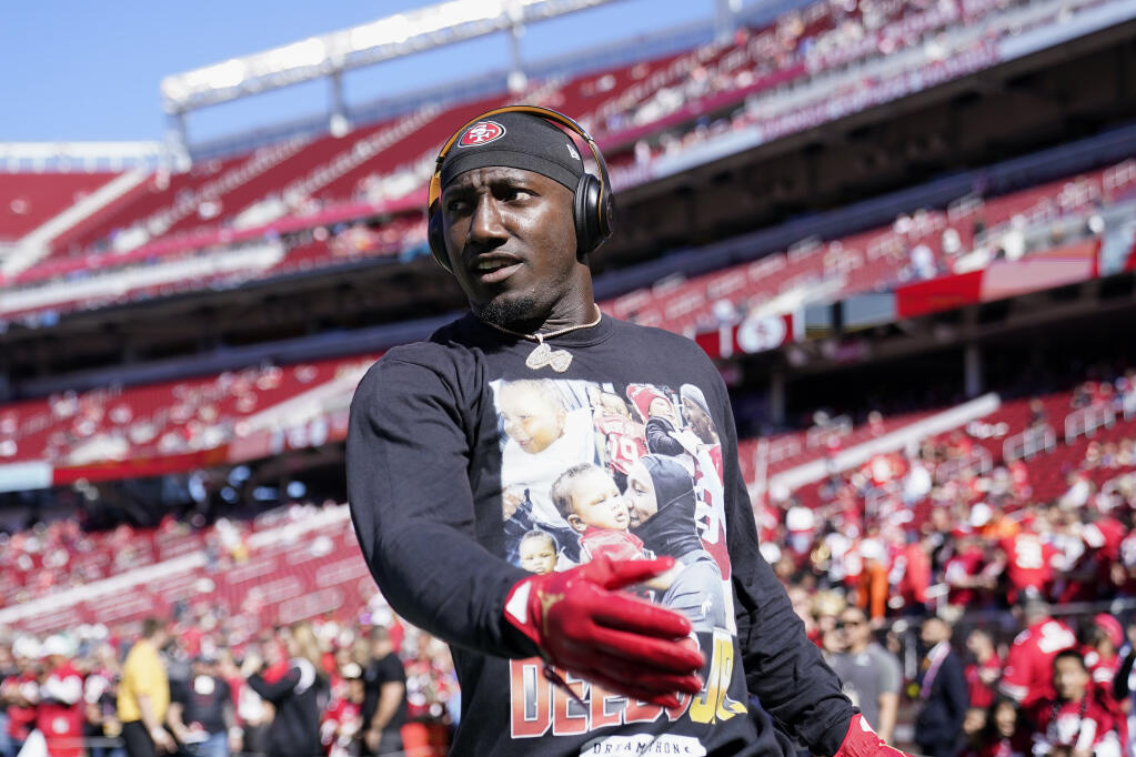 49ers wide receiver Deebo Samuel warms up before Sunday’s game against the Kansas City Chiefs in Santa Clara. (Godofredo A. Vásquez / ASSOCIATED PRESS)